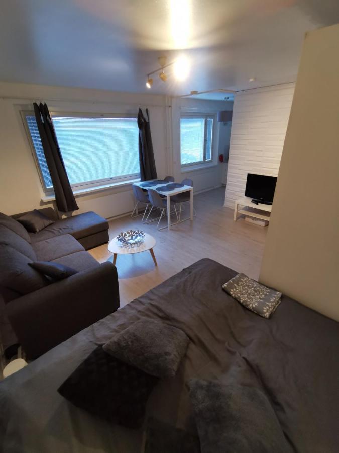Cozy Apartment In The Center 罗瓦涅米 外观 照片